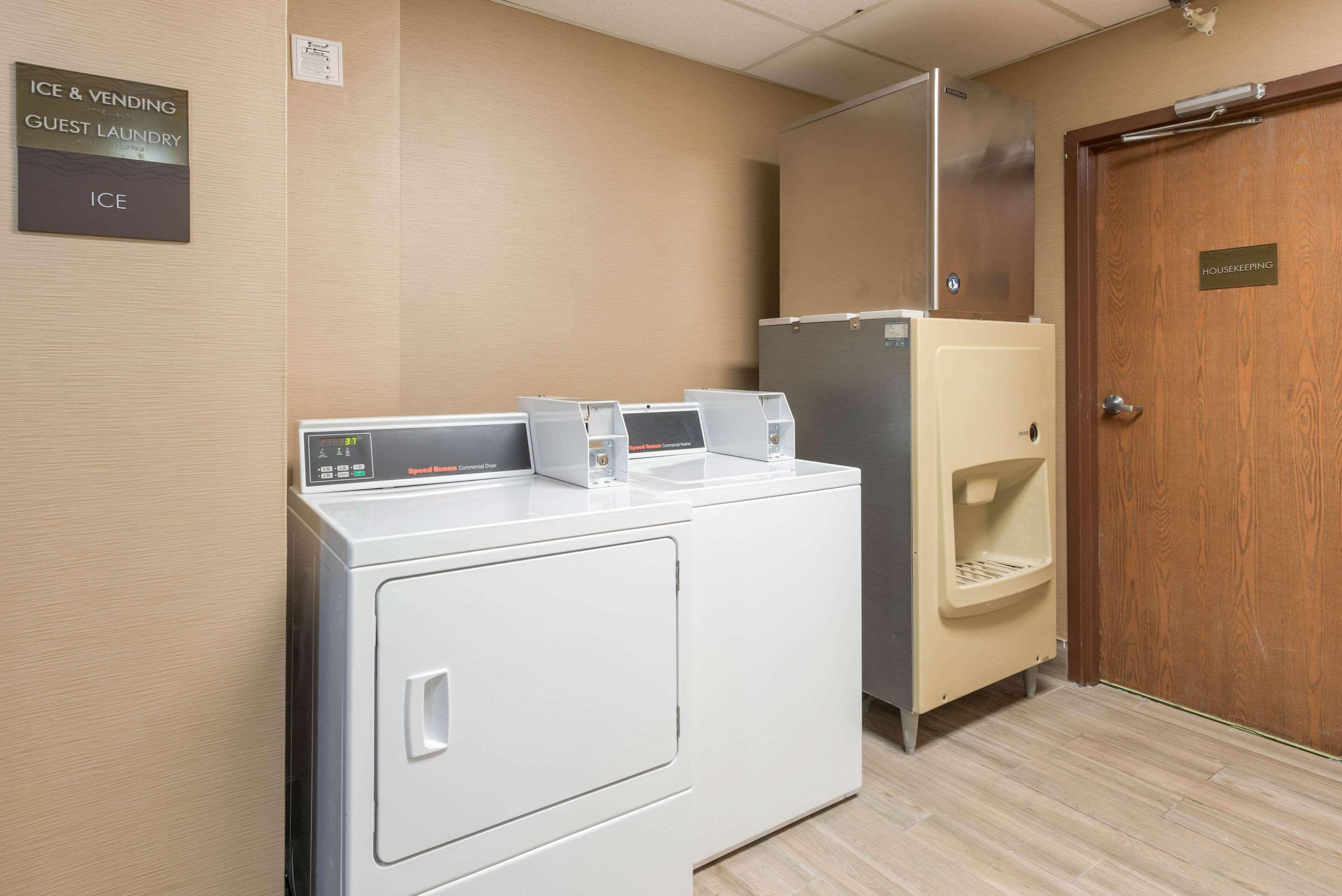 Comfort Inn Grove City - Columbus South Екстериор снимка